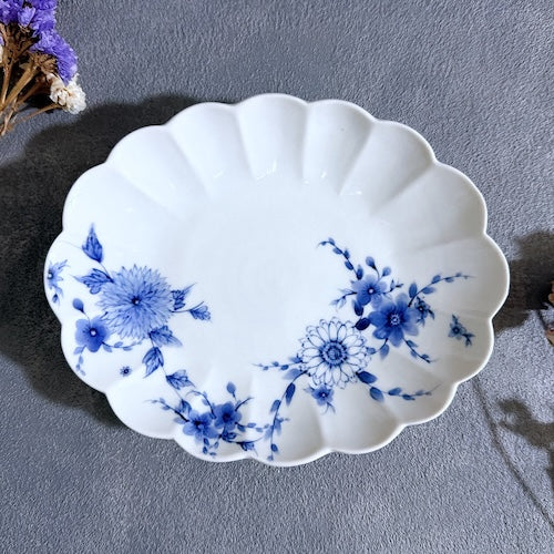 九谷焼 楕円皿 染付 花舞 菊 陶磁器 渡辺秀代【予約商品】