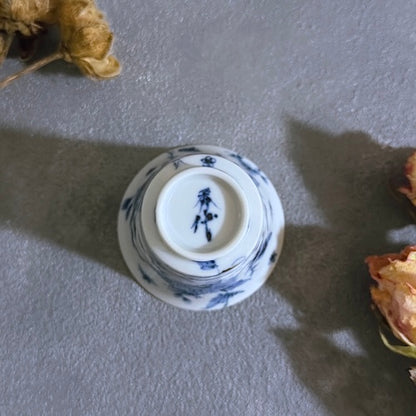 九谷焼　酒器　ぐい呑　お猪口　茶杯　染付　花舞　牡丹　菊　陶磁器 【予約商品】
