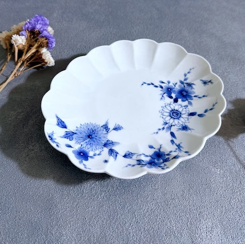 九谷焼　楕円皿　染付　花舞　菊　陶磁器　渡辺秀代【予約商品】