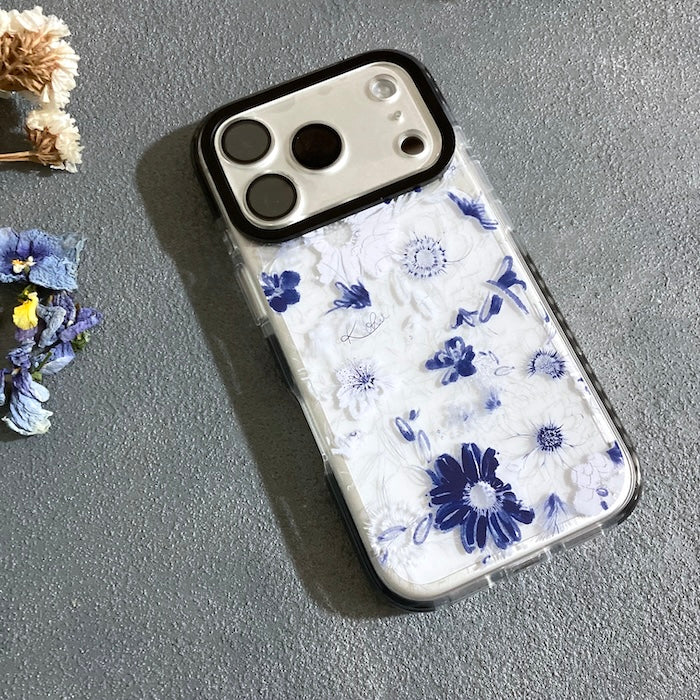 iPhoneケース 花柄クリアスマホケース ネイビー｜トラッドで落ち着きのあるデザイン 耐衝撃 Flowery Dance Navy | Kohii クッションカバー